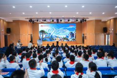 用AI守护绿水青山!联想公益行动走进黄山